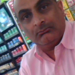 Meet your Posher, Karim